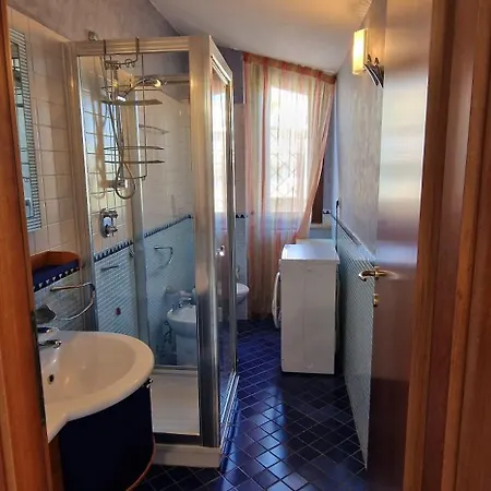 Mansarda Fronte Mare Con Servizio Incluso A Appartement *