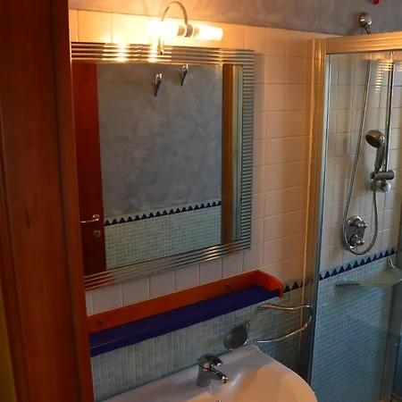 Mansarda Fronte Mare Con Servizio Incluso A *