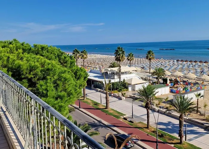 Mansarda Fronte Mare Con Servizio Incluso A Roseto degli Abruzzi