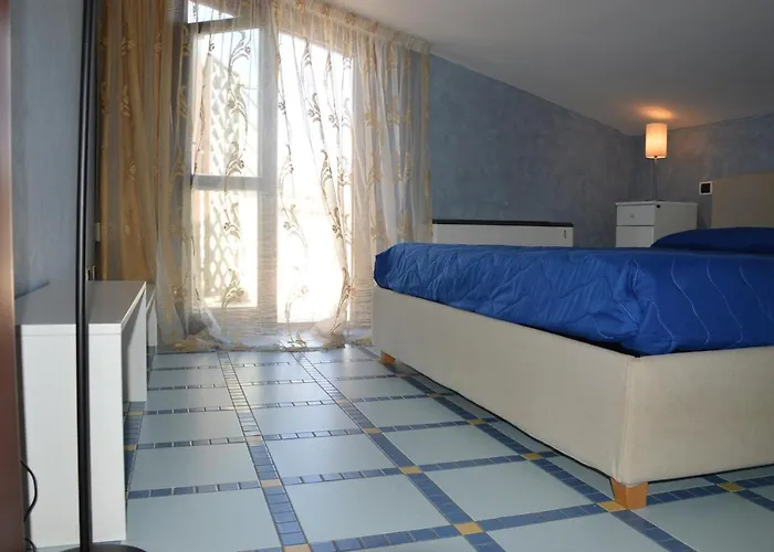 Mansarda Fronte Mare Con Servizio Incluso A