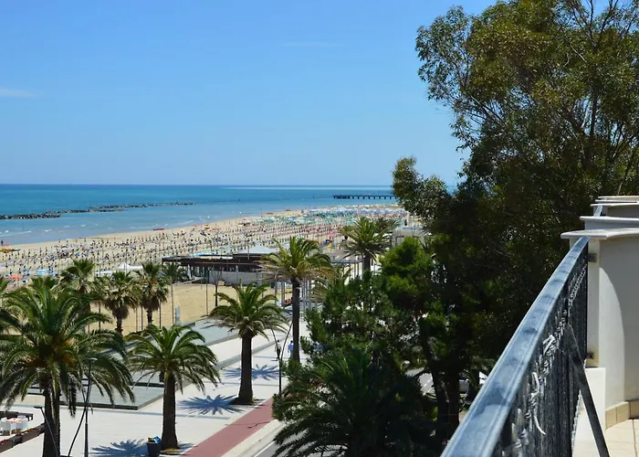 Mansarda Fronte Mare Con Servizio Incluso A