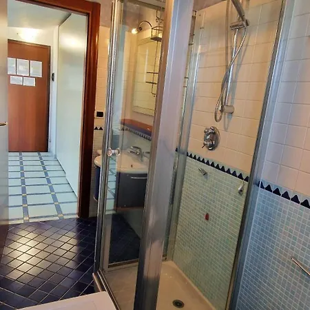 Apartment Mansarda Fronte Mare Con Servizio Incluso A