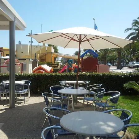 Mansarda Fronte Mare Con Servizio Incluso A شقة *