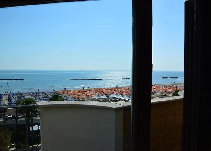 Mansarda Fronte Mare Con Servizio Incluso A